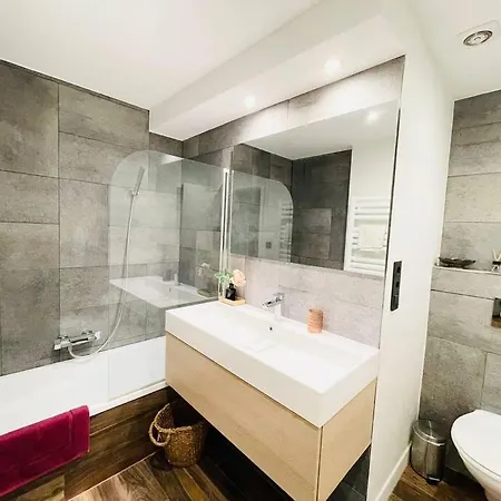 Luxury 2 Bedrooms With Parking&balcony-22 公寓