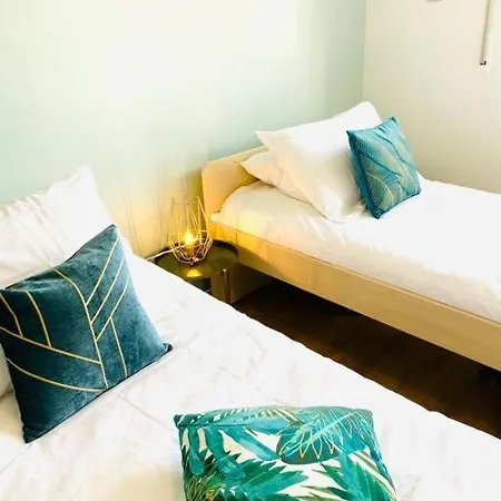 公寓 Luxury 2 Bedrooms With Parking&balcony-22